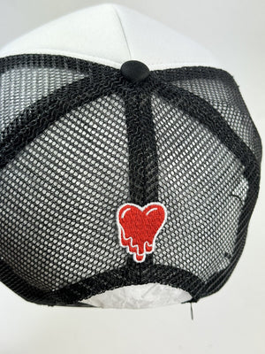 Emotionally Unavailable Crystal Trucker Cap، الصورة 3