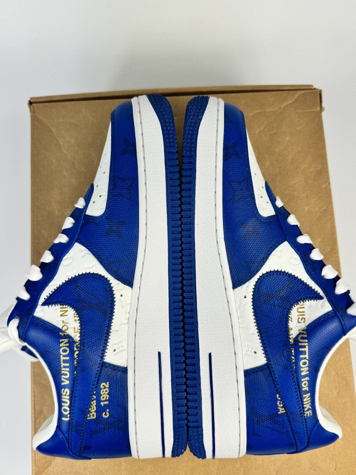 Louis Vuitton x Air Force 1 Blue Trainers by Virgil, photo 7