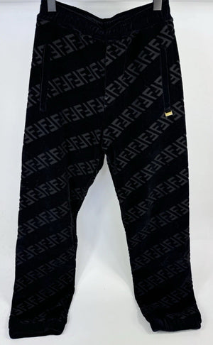 Fendi Logo Print Velvet Jumper &amp; Joggers Set، الصورة 13