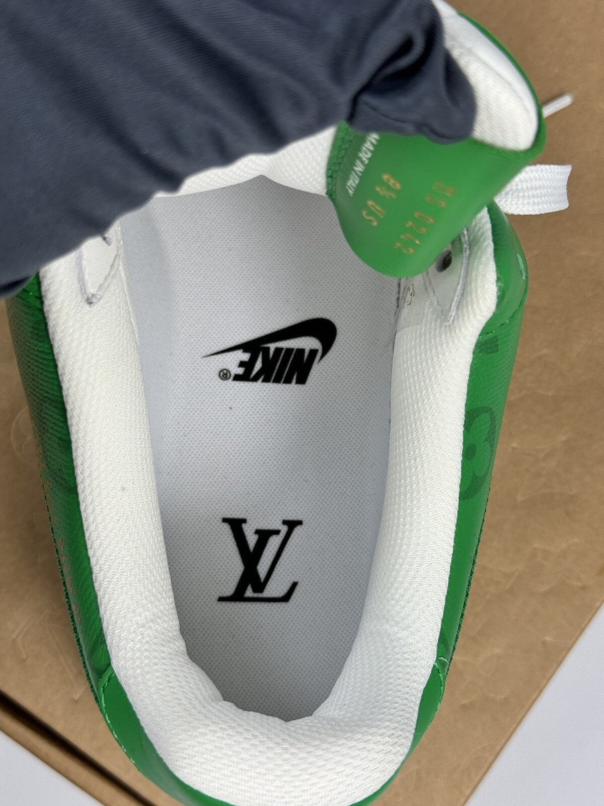 Louis Vuitton x Air Force 1 Green Trainers by Virgil, photo 12