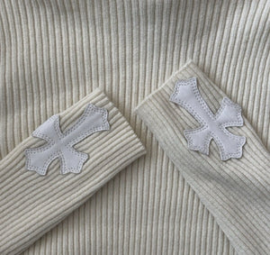 Chrome Hearts Cashmere Turtleneck with Cross Patch Sleeves، الصورة 2