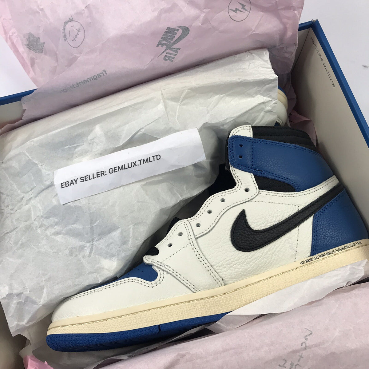 Air Jordan 1 Retro High OG SP Fragment x Travis Scott Trainers, photo 8