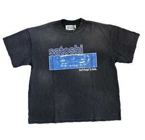 Satoshi Nakamoto Don’t Forget To Smile Oversized T-Shirt（写真1）