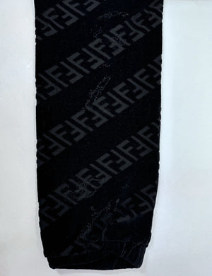 Fendi Logo Print Velvet Jumper &amp; Joggers Set، الصورة 18