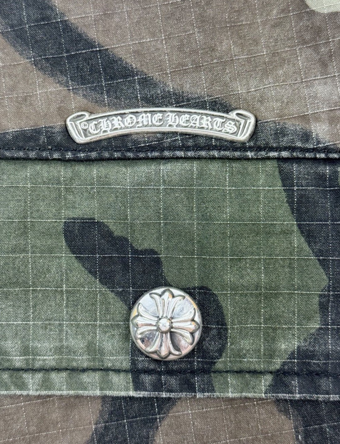 Chrome Hearts Camouflage Single Black Cross Silver Button Detailed Shorts, photo 4