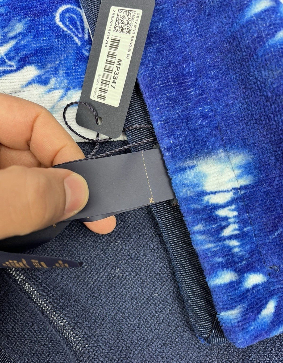 Louis Vuitton by Virgil Abloh Monogram Bandana Beach Towel SS22, photo 9