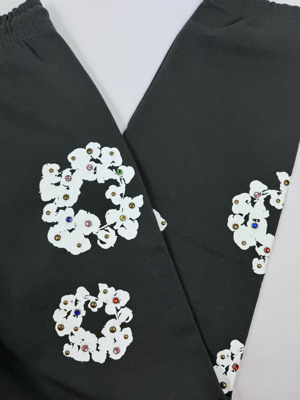 Denim Tears Rhinestone Cotton Wreath Sweatpants, photo 5