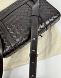Bottega Veneta Flap Cross Body Bag، الصورة 3