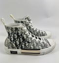 Dior Oblique Print High Top Sneakers، الصورة 4
