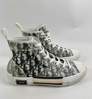 Dior Oblique Print High Top Sneakers، الصورة 4