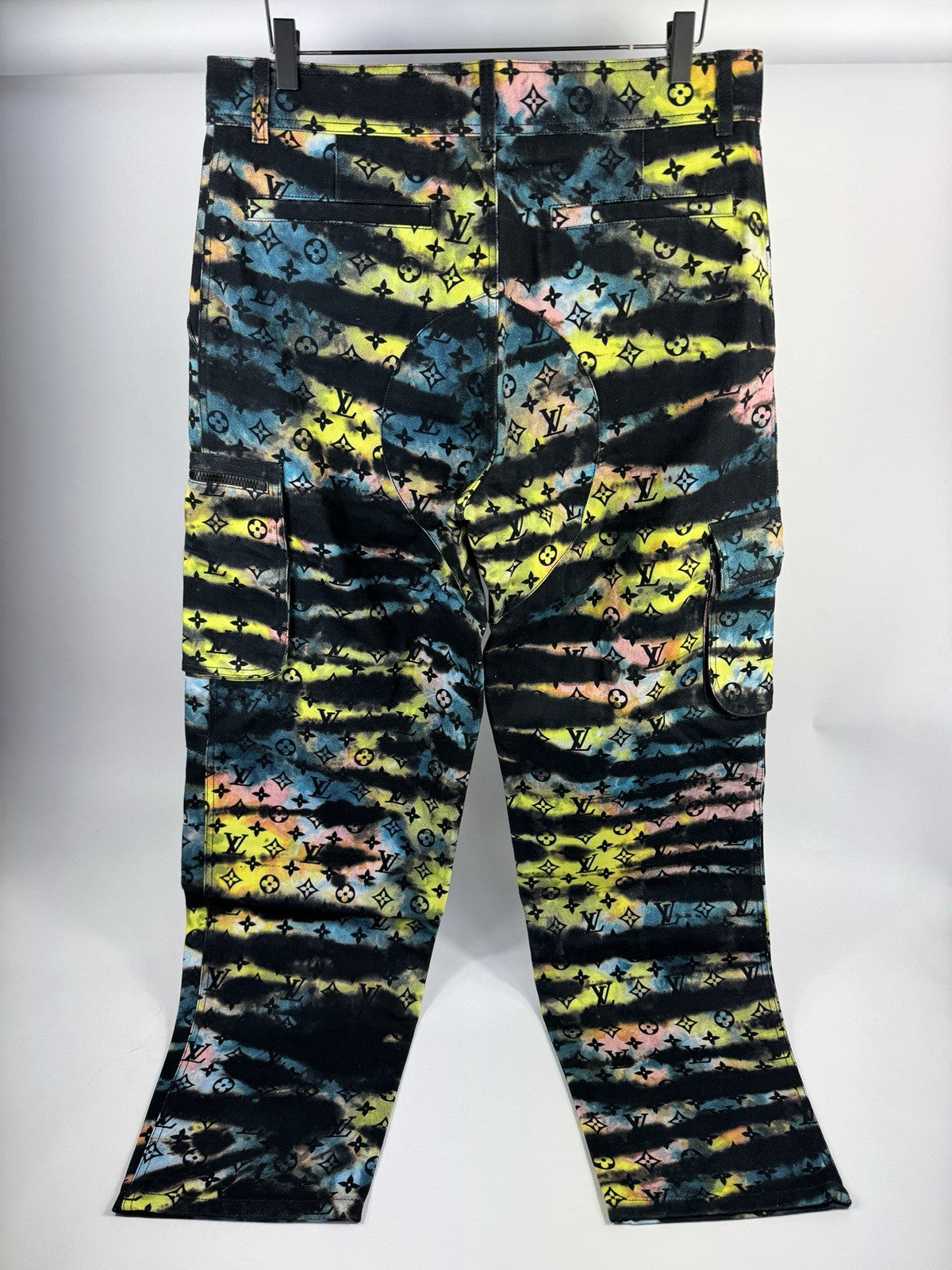 Louis Vuitton Printed Monogram Tie Dye Cargo Denim Trousers, photo 4