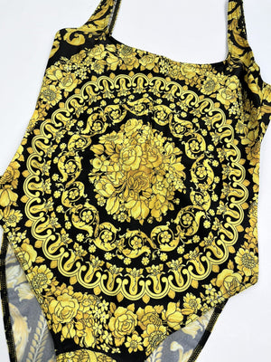 Versace Baroque Print Swimsuit（写真3）