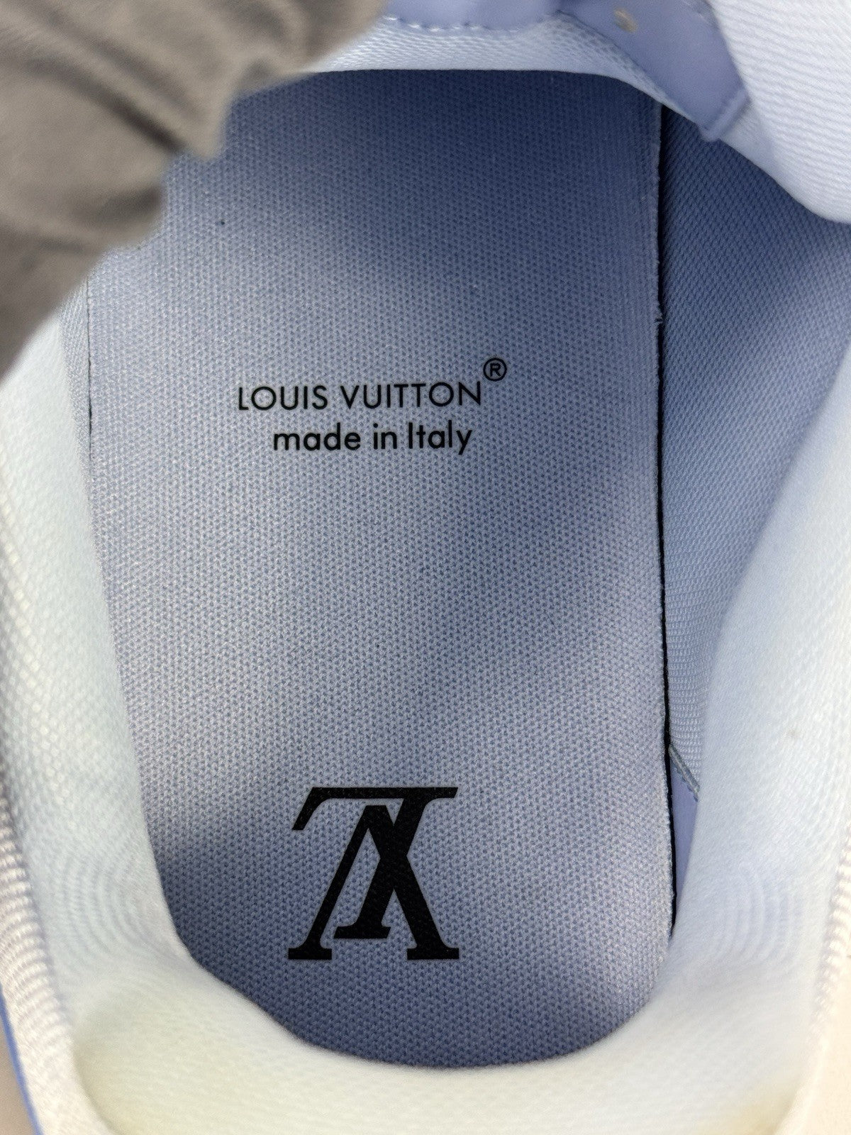 Louis Vuitton Classic Logo Sneakers, photo 9