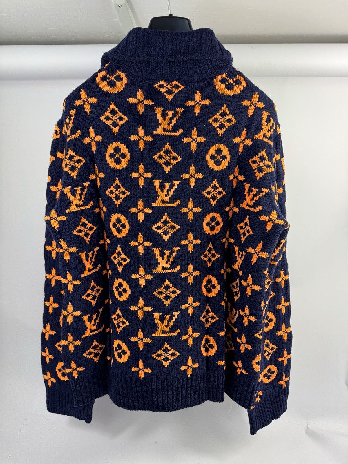 Louis Vuitton x Virgil Abloh Monogram Signature Cardigan, photo 4