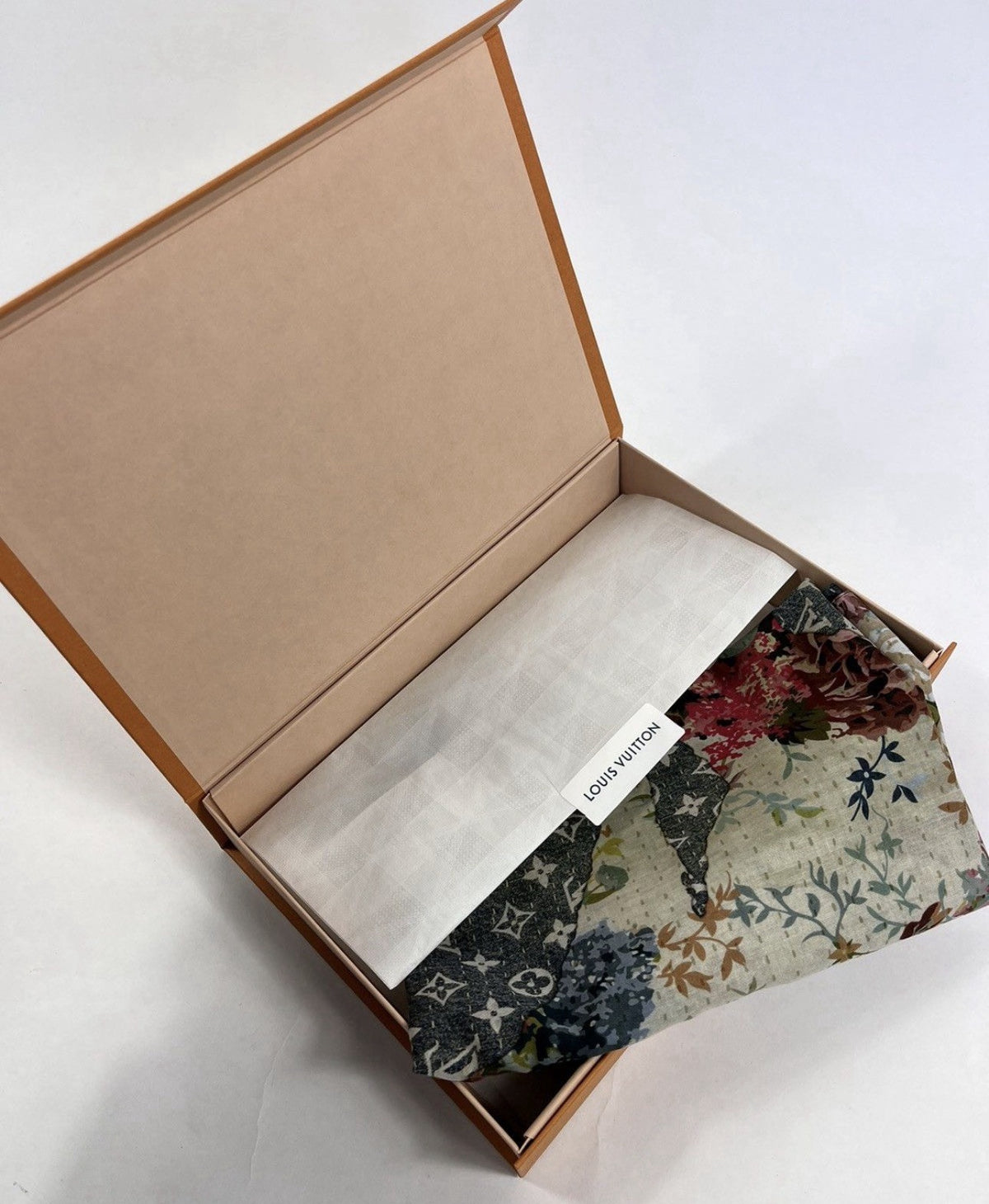 Louis Vuitton x Virgil Abloh Floral Tapestry 2021 Scarf, photo 8
