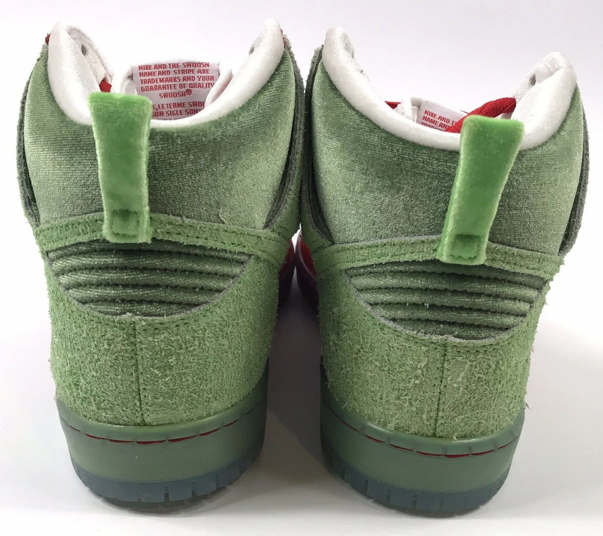 Nike SB Dunk High Strawberry Cough Trainers, photo 4