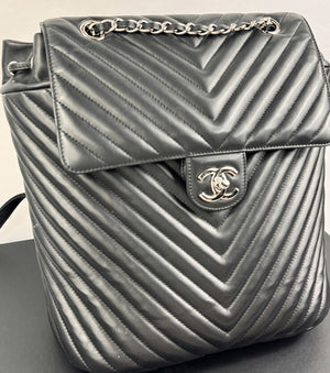 Chanel Urban Spirit Lamb Skin Leather Backpack（写真5）
