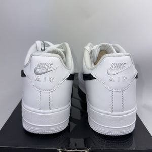 Nike Air Force 1 Low x Supreme Sneakers، الصورة 5