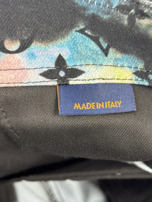 Louis Vuitton Printed Monogram Tie Dye Cargo Denim Trousers، الصورة 9