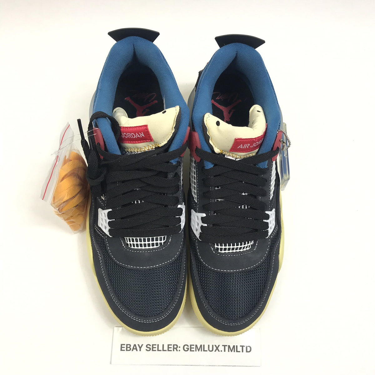 Jordan 4 Retro Union Off Noir Trainers, photo 3