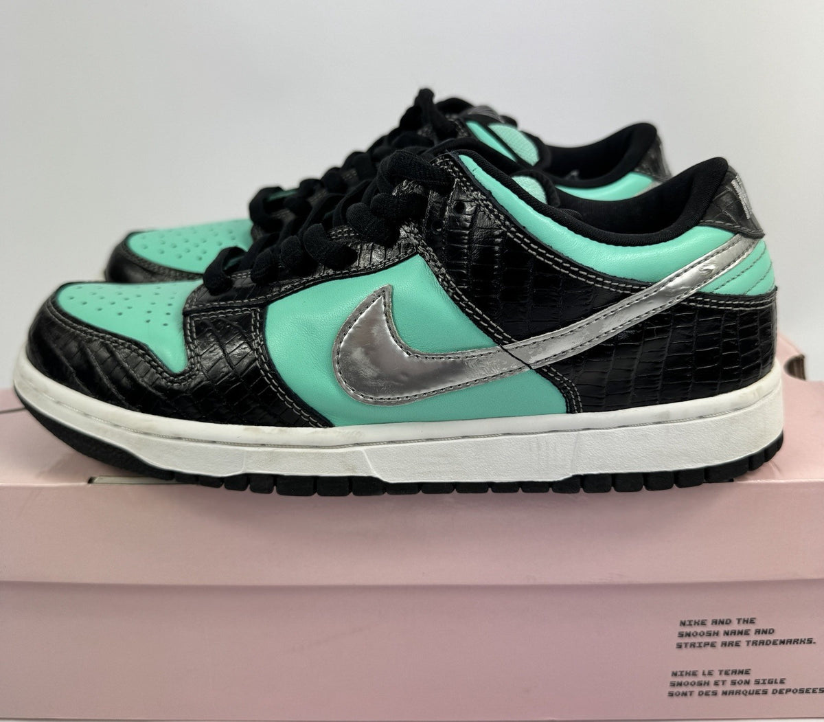 Nike Vintage SB Dunk Low Diamond Supply Co Tiffany Sneakers, photo 3