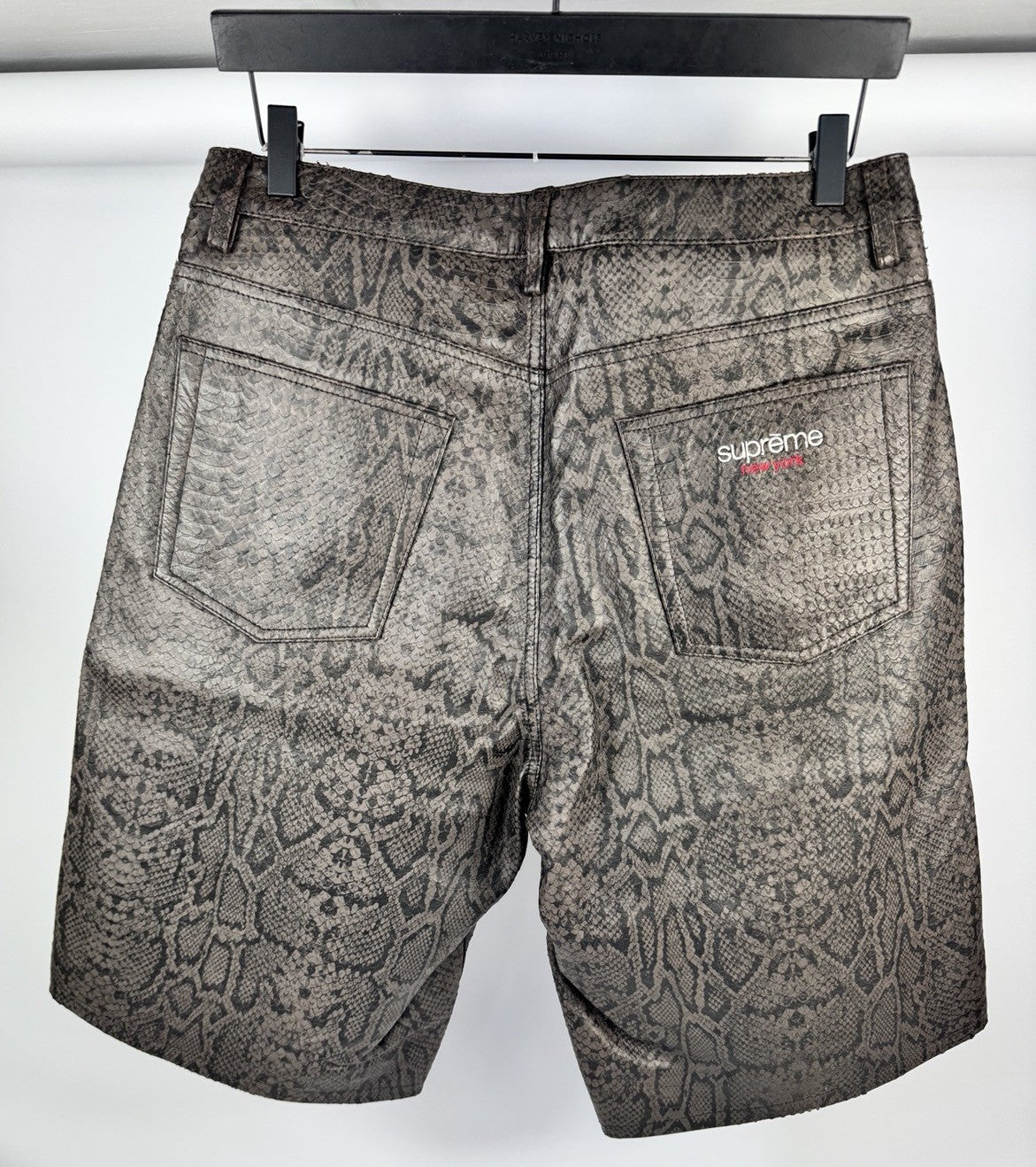 Supreme Baggy Lizard Print Leather Shorts, photo 3